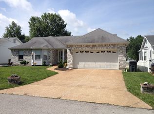 812 Forder Ct, Saint Louis, MO 63129