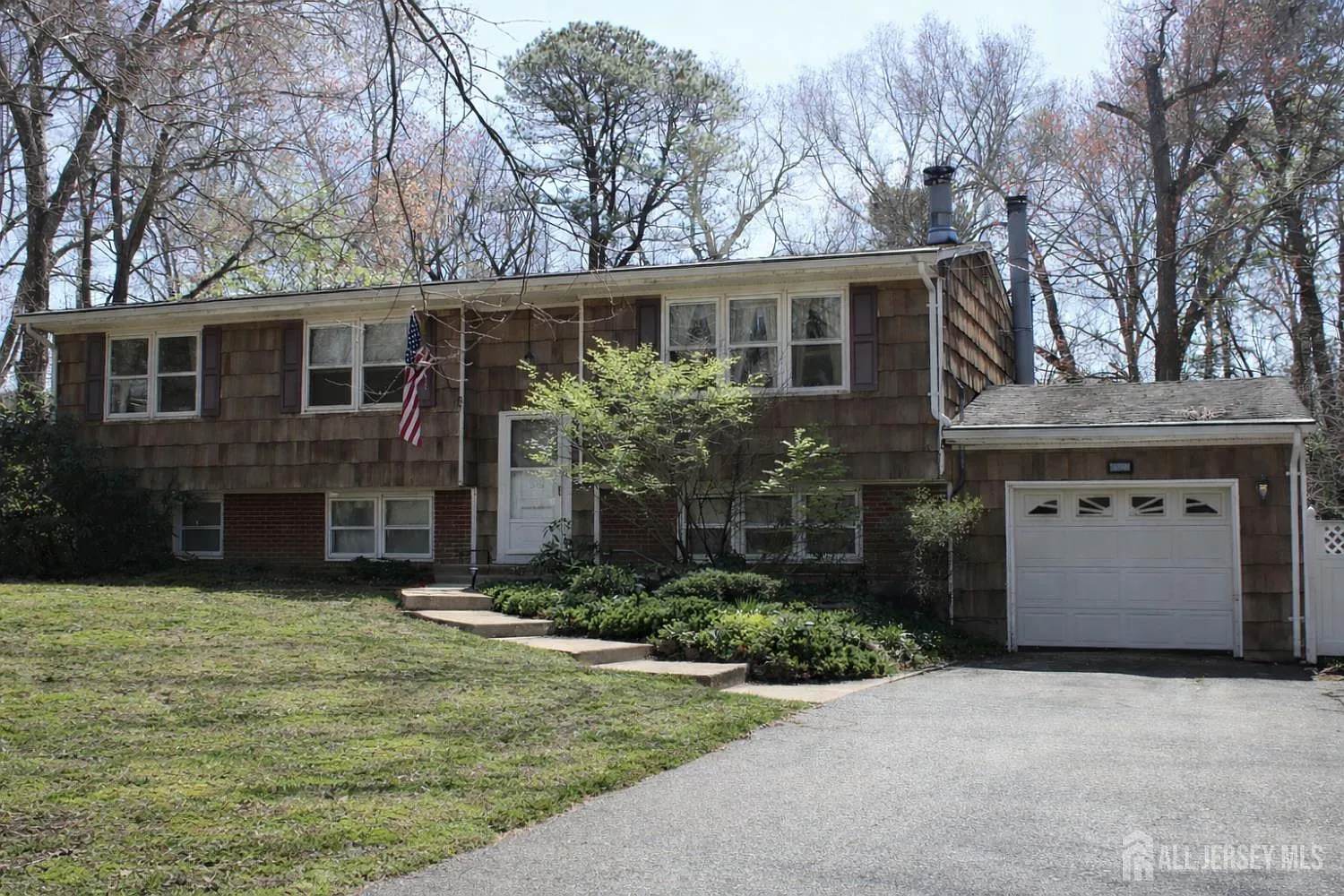 398 Pleasant Valley Rd photo 1