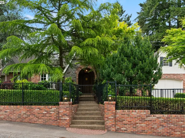 635 Iron Mountain Blvd, Lake Oswego, OR 97034