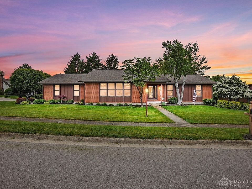 1st image of 21 Garden Cir
