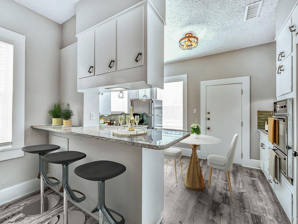 Kitchen/Dining