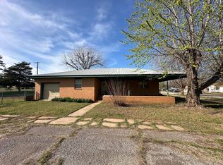 301 N 5th St, Jet, OK 73749