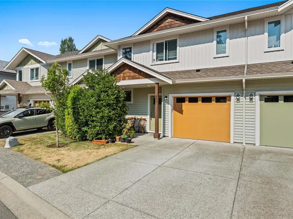 2109 13th St Unit 10, Courtenay, BC V9N 1V8