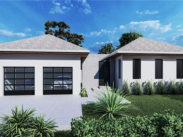 2471 Pine ST, NAPLES, FL 34112