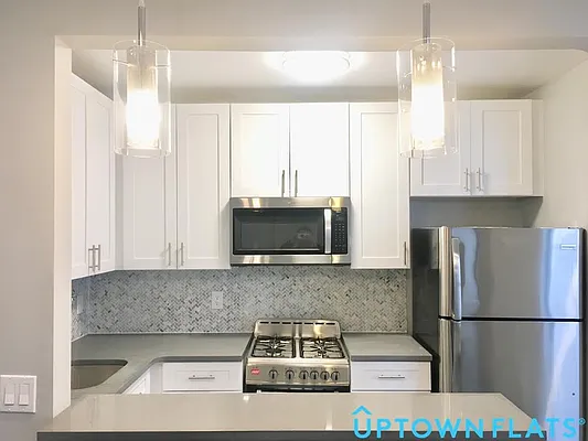 Rented by Uptown Flats LLC | media 17