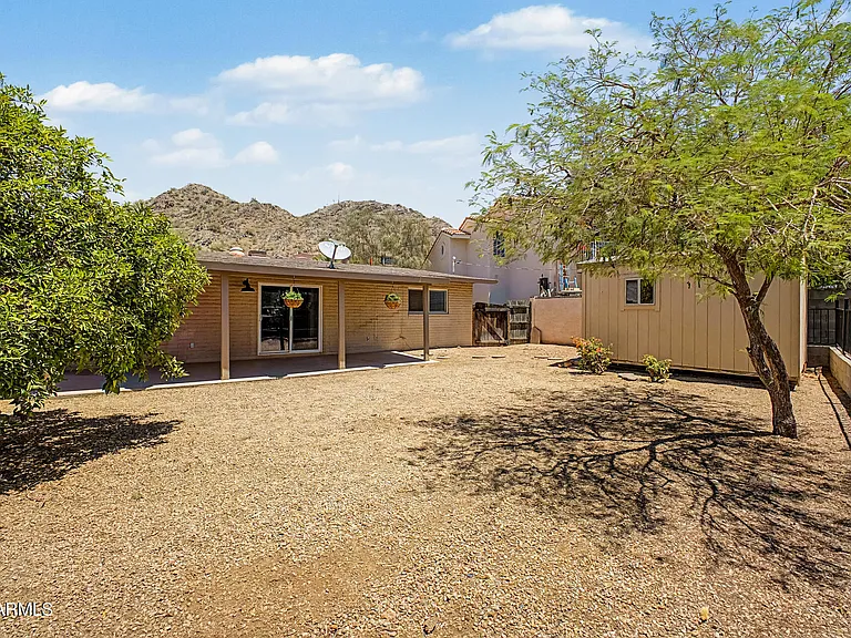 29 E Foothill Dr — Photo 27
