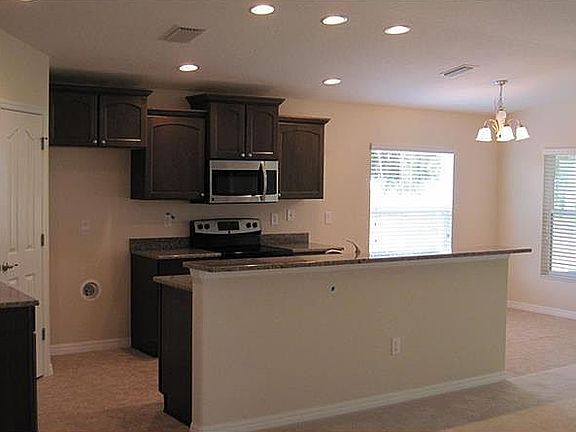 4th image of 27148 Roanoke Dr