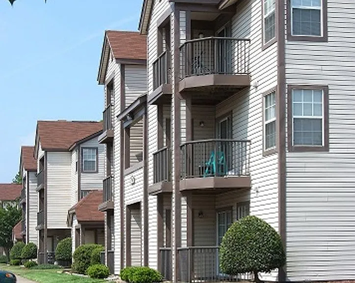 Woodbriar Apartment Homes — Photo 59