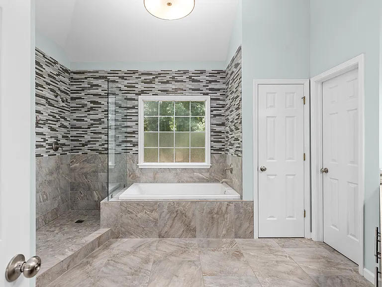 380 Belmont Chase Ct — Photo 27