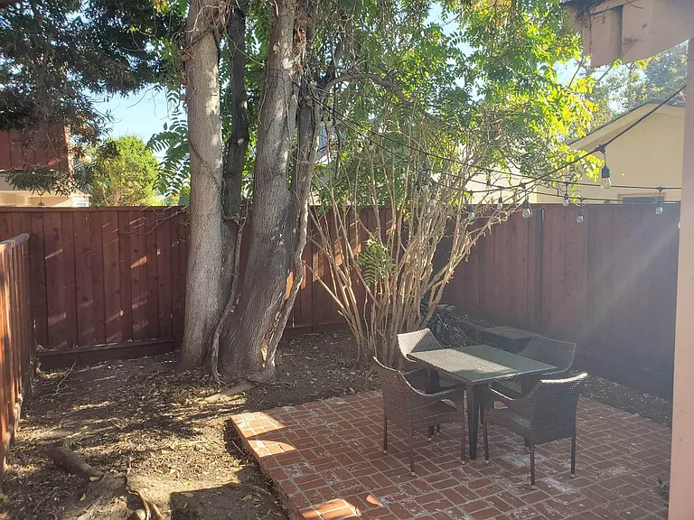 Live Oak Ave — Photo 10