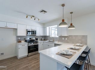 1305 W El Alba Way, Chandler, AZ 85224