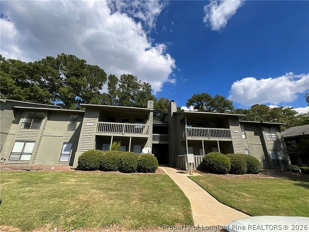 2 bed, 2.0 bath, 1054 sqft, $1,150 — Photo 1