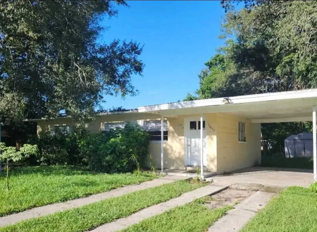 2 bed, 900 sqft, $1,450 — Photo 1
