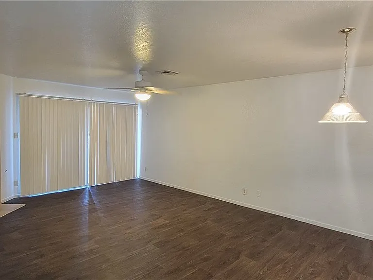 5044 S Rainbow Blvd #104 — Photo 3