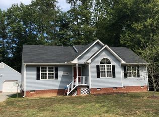 11506 Brandenburg Dr, Midlothian, VA 23112