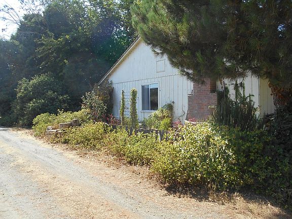 2nd image of 2951 Buena Vista Rd
