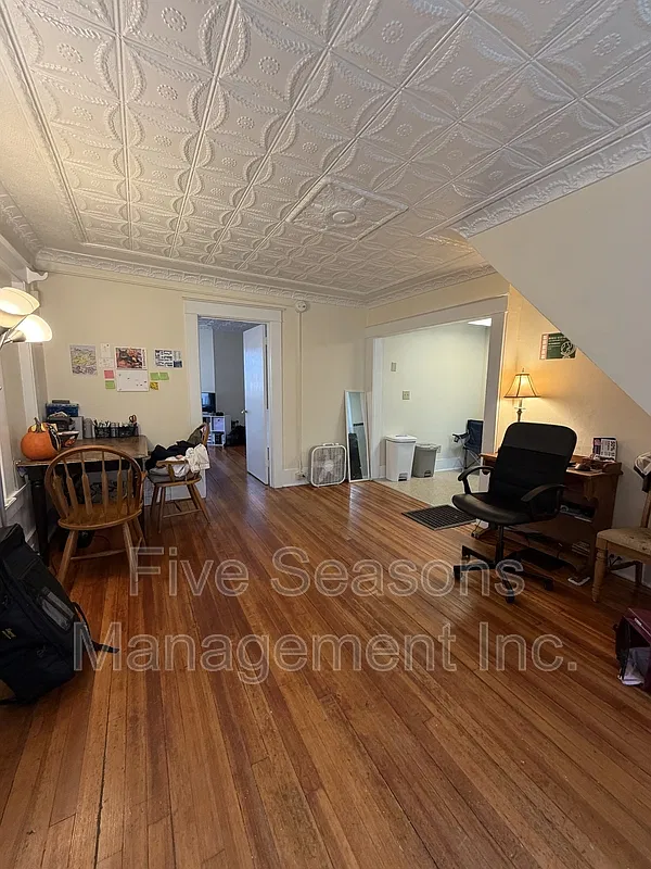 1 bed, 1.0 bath, 600 sqft, $1,600 — Photo 4