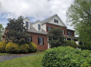 4327 Summerfield Dr, Piney Flats, TN 37686