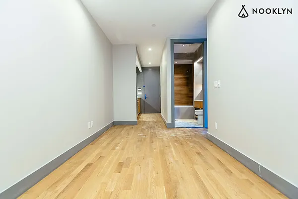 Rented by Nooklyn NYC LLC | media 71