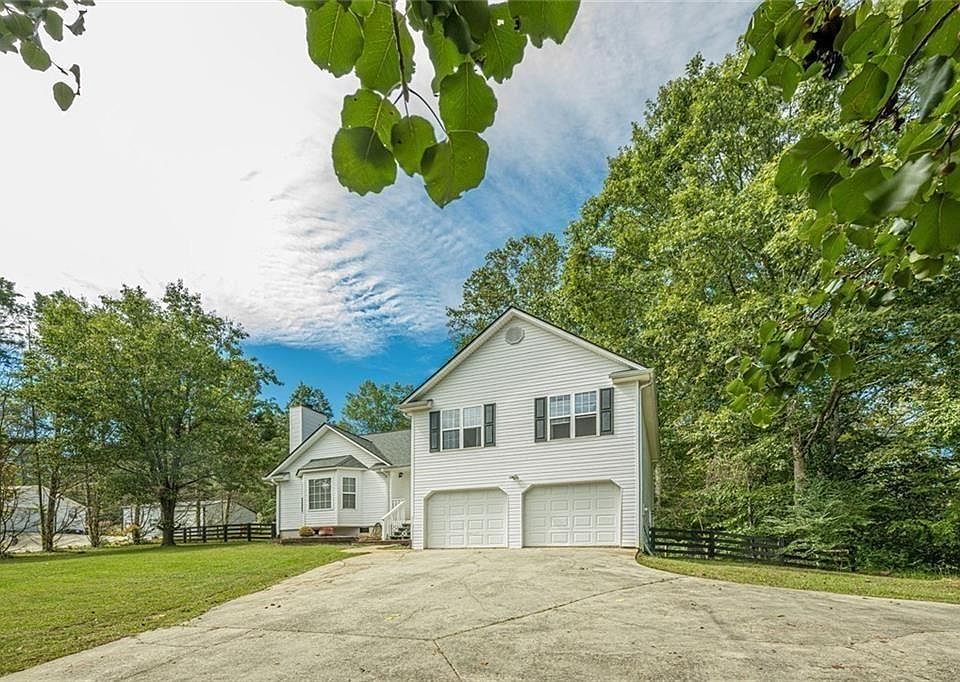 1st image of 391 Pinewood Pl