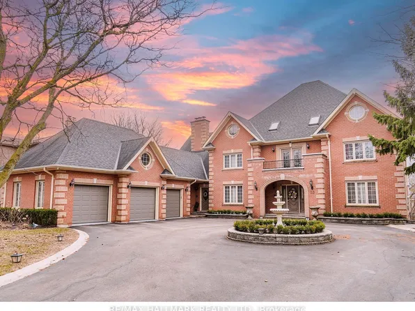 33 Oatlands Cres, Richmond Hill, ON L4C 9P1