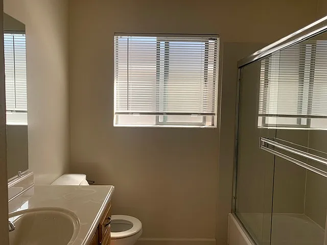 1920 Latham St #15 — Photo 16
