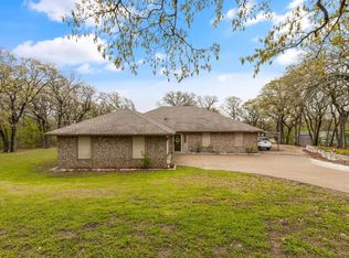 2825 Comanche Shadow Ct, Granbury, TX 76048