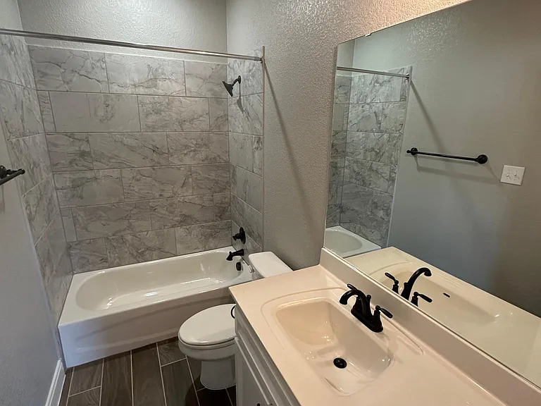 1423 Curlew Ln — Photo 12