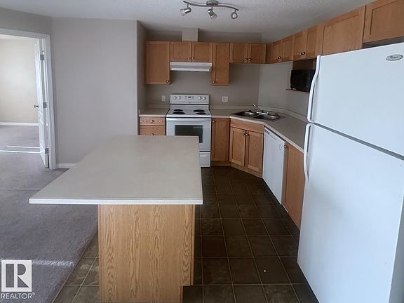 4th image of 7331 S Terwillegar Dr NW #6120