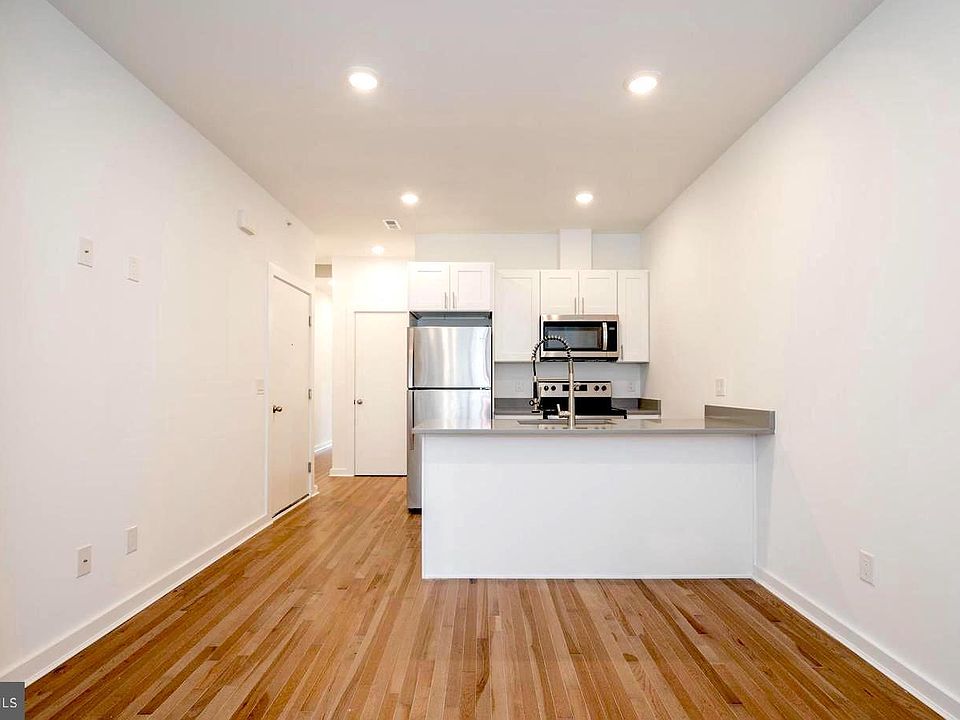1st image of 725 N 39th St #3