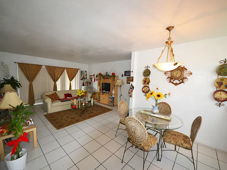 Grand Island Portfolio LLC (1495) — Photo 6