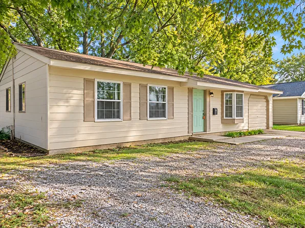 1102 Austin Dr, Urbana, IL 61802