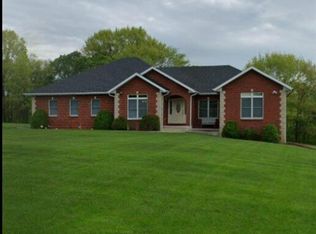 1917 Hunters Haven Dr, Lohman, MO 65053