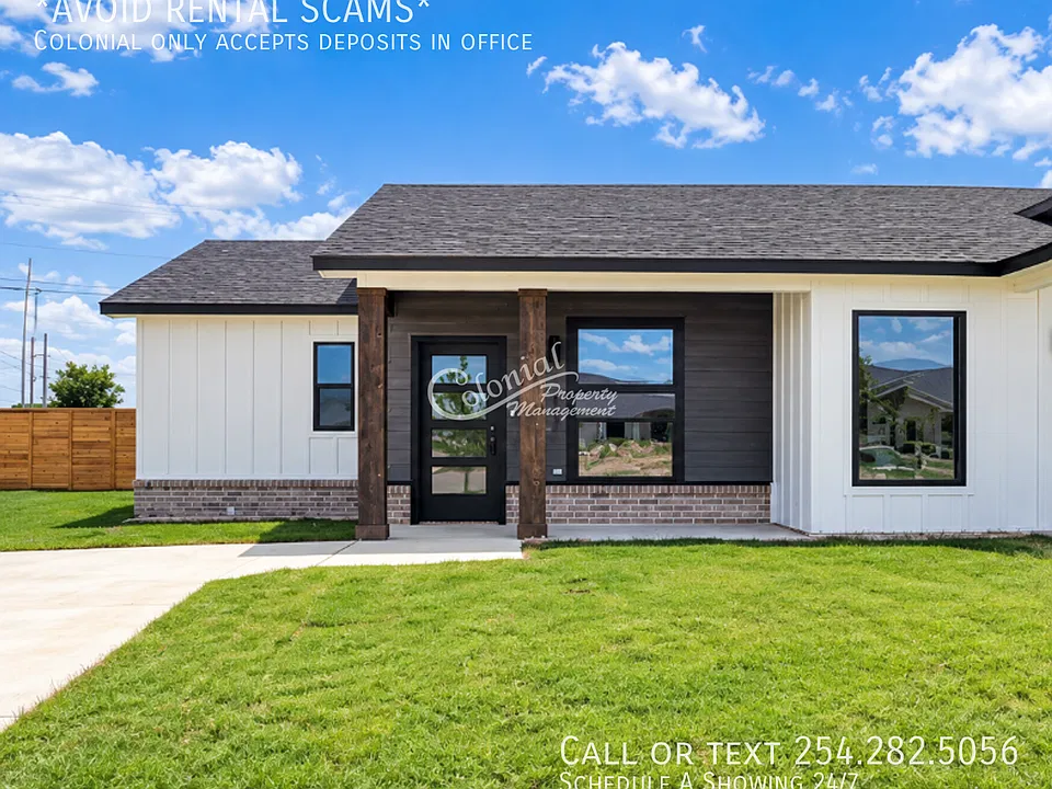 1627 Crooked River Ct