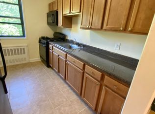 81 Beacon Hill Dr #14A, Dobbs Ferry, NY 10522