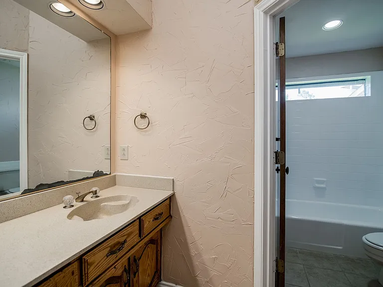 3624 Amanda Cir — Photo 20