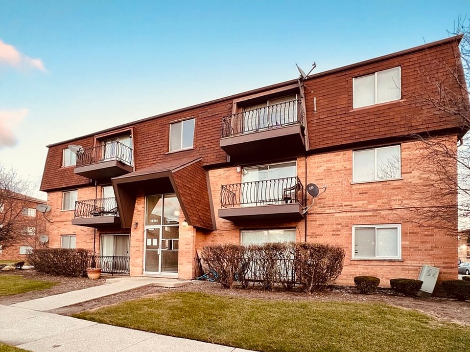 1st image of 12741 S La Crosse Ave APT 3C