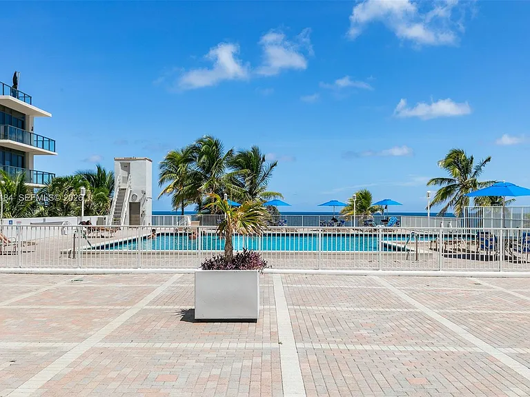 2401 S Ocean Dr #604 — Photo 28