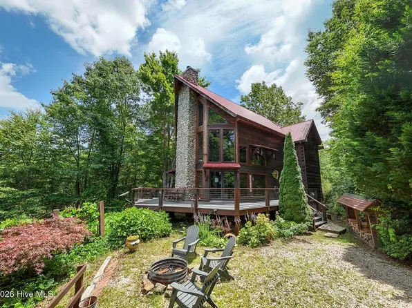 520 Whiteside Gap Rd, Robbinsville, NC 28771