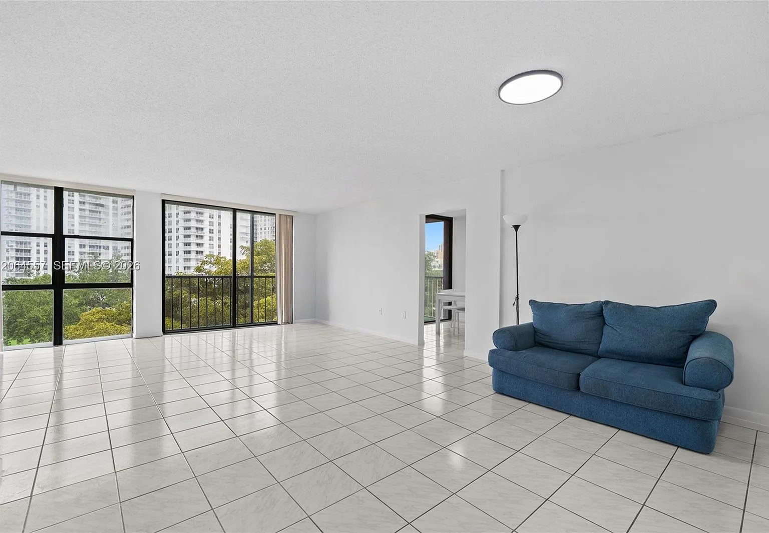 Fairview House Condo — Photo 3