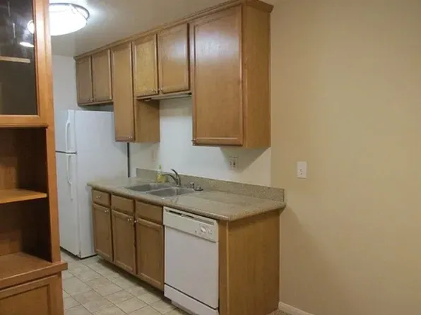 1650 S El Camino Real S #106, Encinitas, CA 92024