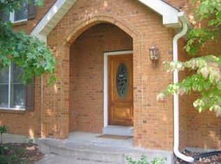 336 Clarkson Park Dr, Saint Charles, MO 63303