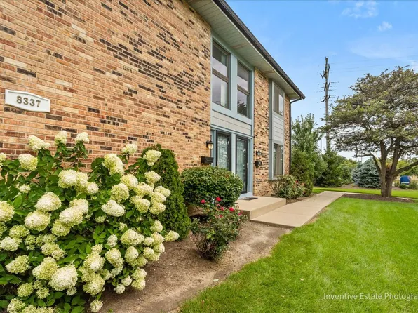 8337 Portsmouth Dr APT D, Darien, IL 60561