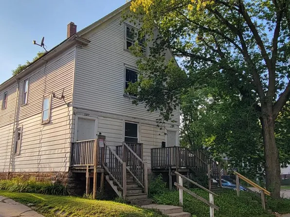 3377 North Palmer STREET, Milwaukee, WI 53212