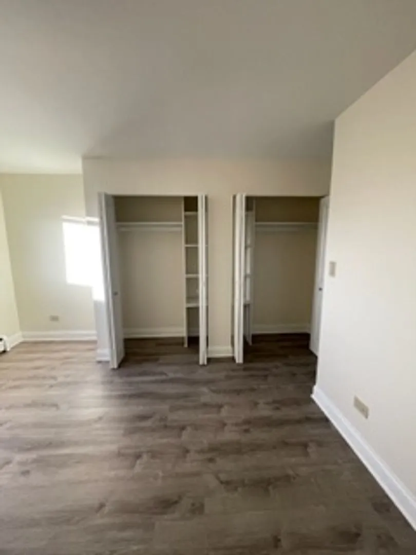 Live the Lakefront Dream at North Shore Apartments — Photo 4
