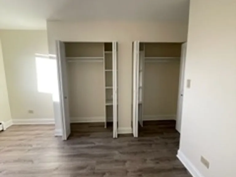 Live the Lakefront Dream at North Shore Apartments — Photo 4