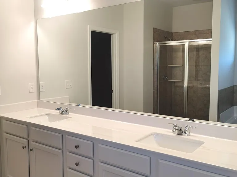 1823 Landon Ln — Photo 23