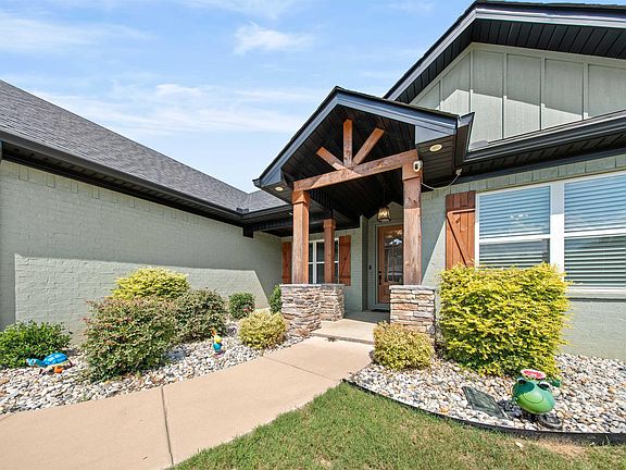 2nd image of 1503 Del Rey Ct