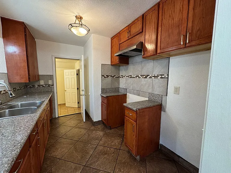 4789 E Hedges Ave — Photo 10