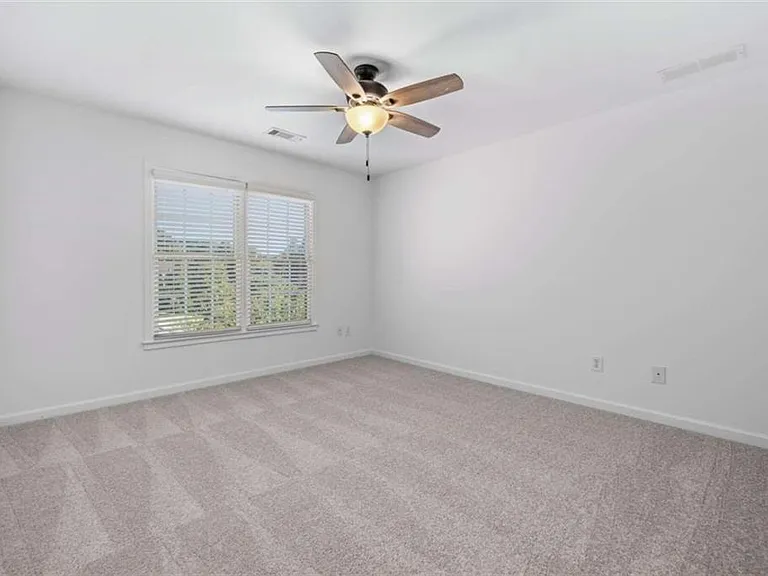 1475 Boomer Cir — Photo 40